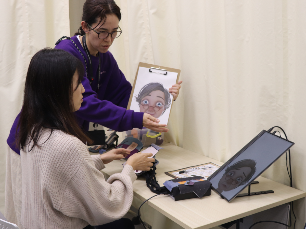 指で操る表情のデモ体験