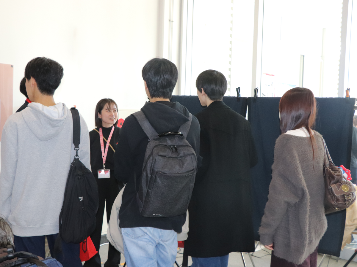 広報エリア　ファブリックスピーカー