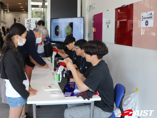 忍者の資金調達の様子