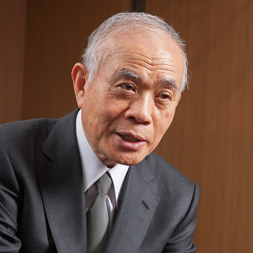 中鉢理事長の写真