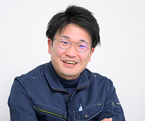 伊與 寛史研究員の写真